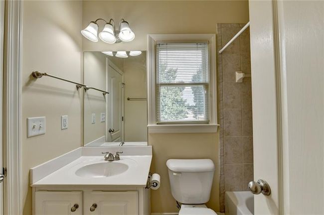 106 Little Barley Ln, House other with 4 bedrooms, 3 bathrooms and 4 parking in Grayson GA | Image 35
