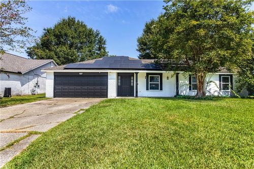 137 Goldenwood Dr, Slidell, LA, 70461-4116 | Card Image