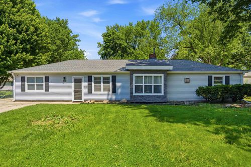 2228 Terrace Dr, Cedar Falls, IA, 50613-5825 | Card Image