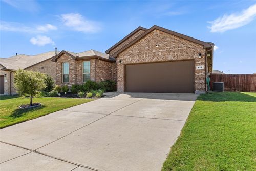 629 Dunster Ln, Saginaw, TX, 76131-2281 | Card Image
