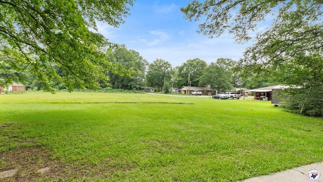 10 Vernon St, House other with 4 bedrooms, 2 bathrooms and null parking in Hooks TX | Image 27