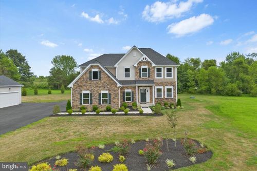 12404 Parkgate Dr, NOKESVILLE, VA, 20181-2728 | Card Image