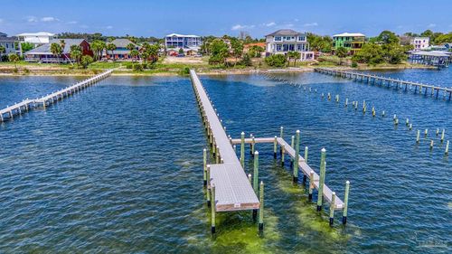 1086 Seabreeze Ln, Gulf Breeze, FL, 32563-3338 | Card Image