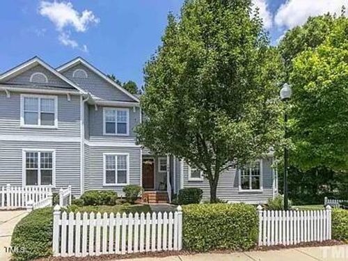 105 Summit Oaks Ln, Holly Springs, NC, 27540-7025 | Card Image