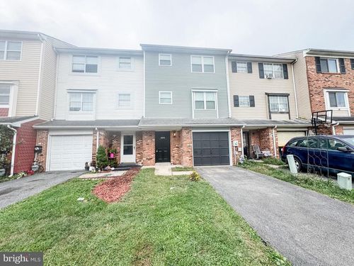 3005 Greenshire Ave, Claymont, DE, 19703-2057 | Card Image