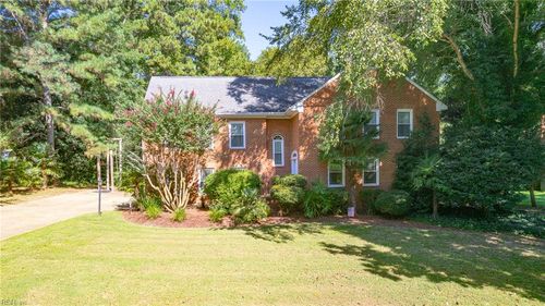 705 Marlbank Dr, Yorktown, VA, 23692-4351 | Card Image