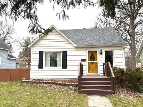 321 Tindolph Ave N, Thief River Falls, MN, 56701-2232 | Card Image