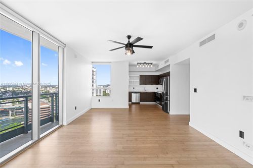 apt-2711-90 Sw 3rd St, Miami, FL, 33130-4025 | Card Image