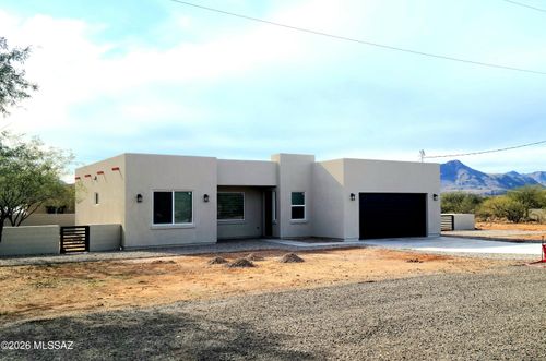 1800 Calle Abelardo, Rio Rico, AZ, 85648-8023 | Card Image