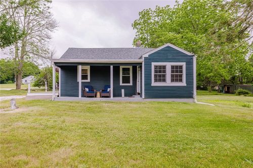 1500 Crandall Rd, Tiverton, RI, 02878-2706 | Card Image