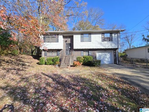 668 20th Ct Ne, CENTER POINT, AL, 35215-5051 | Card Image