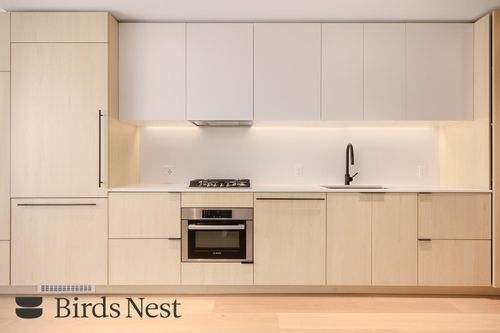 411-2471 St George St, Vancouver, BC, V5T0J9 | Card Image