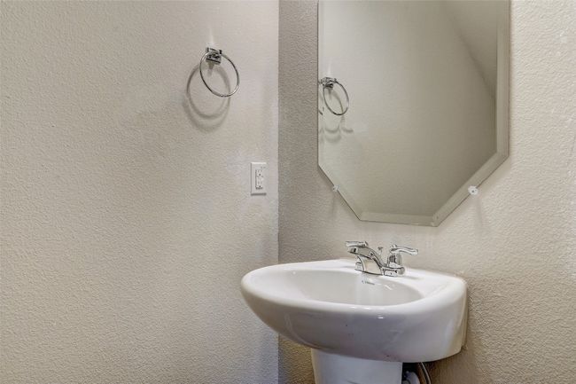 1701 Davidson Ranch Dr, Home with 3 bedrooms, 3 bathrooms and 4 parking in Georgetown TX | Image 9