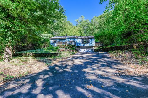 61 Hermitage Ln, North Haven, CT, 06473-4019 | Card Image