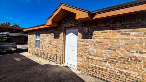3707 W Zelma St, Edinburg, TX, 78541-6261 | Card Image