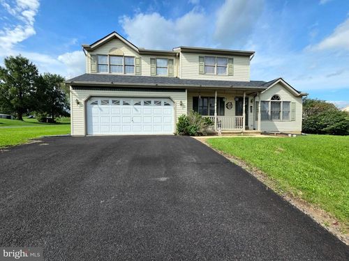 200 Irene Dr, JONESTOWN, PA, 17038-9797 | Card Image