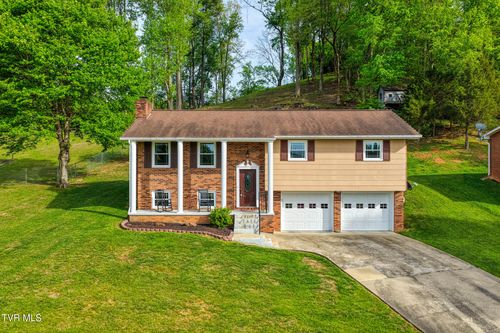 820 S Sherbrooke Cir, Mount Carmel, TN, 37645-4050 | Card Image