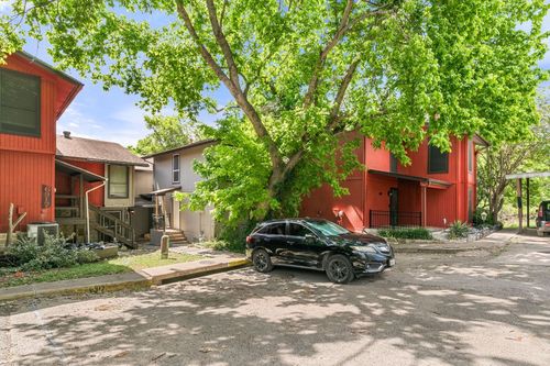 6921 Ten Oaks Cir, Austin, TX, 78744-5701 | Card Image