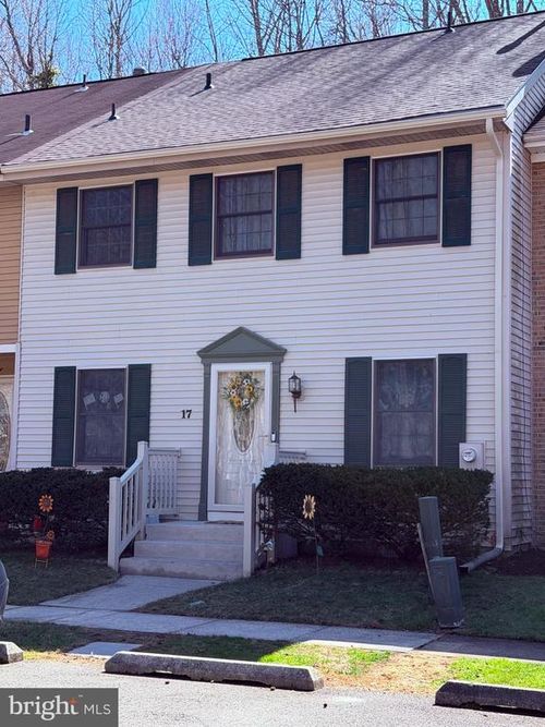 17 Fawnhollow Ct, MEDFORD, NJ, 08055-9379 | Card Image