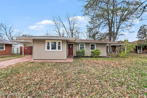 3106 Rosedale Blvd, Louisville, KY, 40220-1812 | Card Image