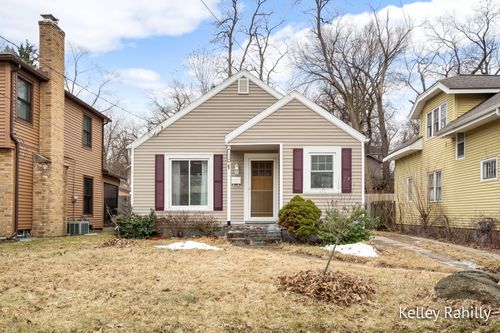 1334 Dickinson St Se, Grand Rapids, MI, 49507-2203 | Card Image