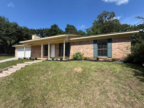 210 Syble Ln, Longview, TX, 75605-9250 | Card Image