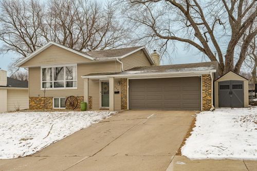 624 27th Street Nw, Rochester, MN, 55901 | Card Image