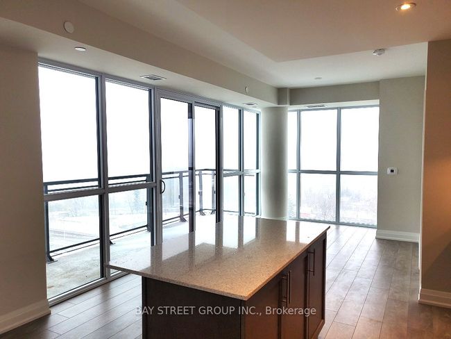 1006 - 15 Lynch St, Condo with 2 bedrooms, 2 bathrooms and null parking in Brampton ON | Image 8
