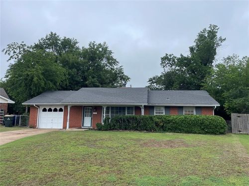 2009 Lyndon Cir, The Village, OK, 73120-4201 | Card Image
