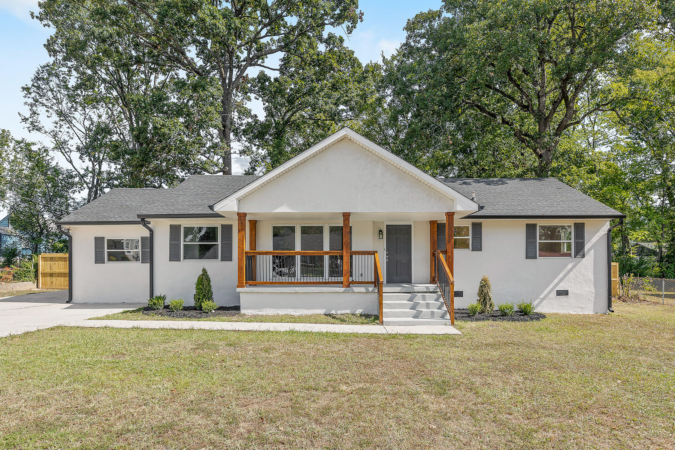 Newport Dr, Chattanooga, TN 37412