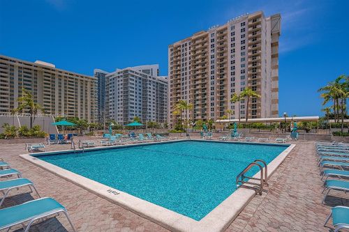 4h-1865 S Ocean Dr, Hallandale Beach, FL, 33009-7607 | Card Image