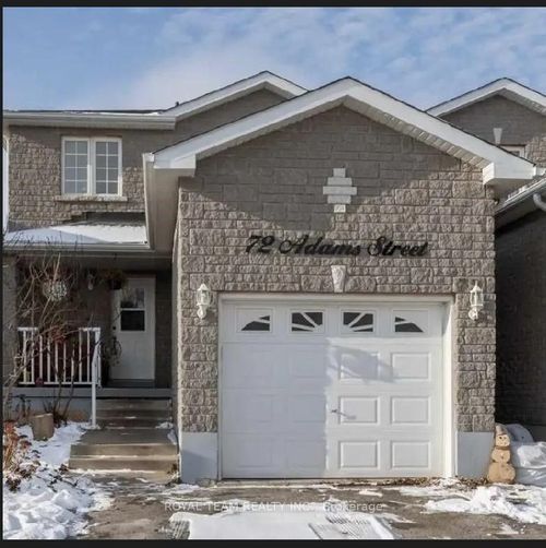 upper-72 Adams St, Bradford, ON, L3Z3E2 | Card Image