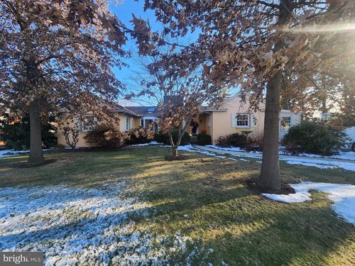 444 Donegal Springs Rd, MOUNT JOY, PA, 17552-2914 | Card Image