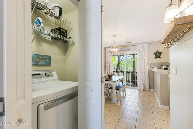 107 Ne 24 Th St, House other with 3 bedrooms, 2 bathrooms and null parking in Oak Island NC | Image 28