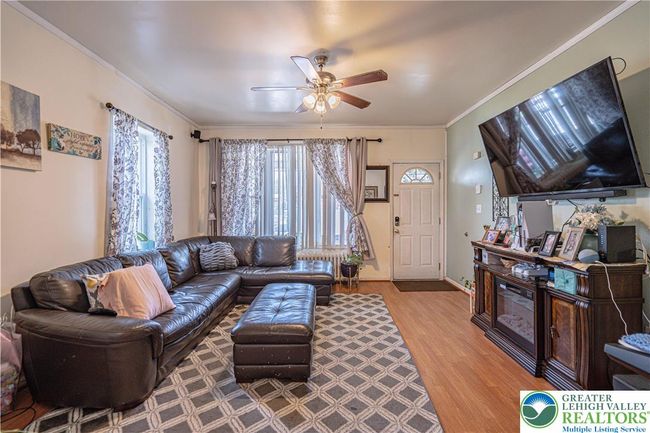 754 W Cumberland St, Townhouse with 3 bedrooms, 2 bathrooms and null parking in Allentown PA | Image 6