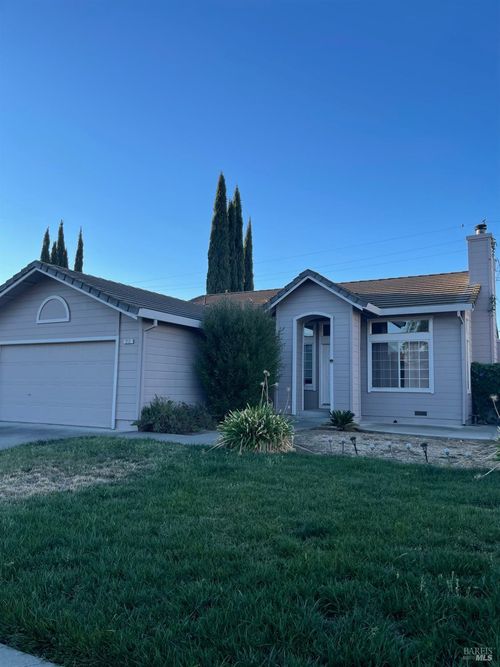 212 San Leon Dr, Vacaville, CA, 95688-9107 | Card Image