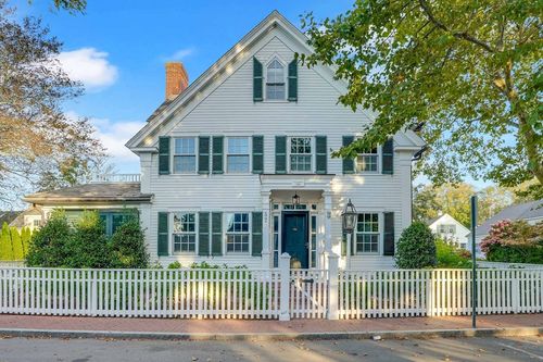 52 South Summer Street, Edgartown, MA, 02539 | Card Image