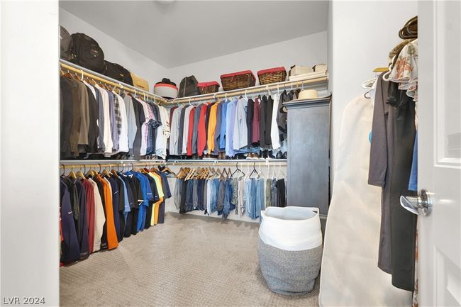 Large primary walk-in closet | Image 29