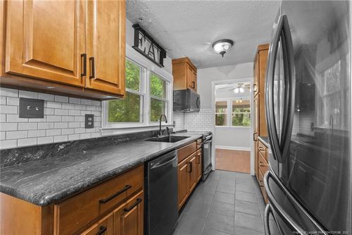 1905 Mcgougan Rd, Fayetteville, NC, 28303-4121 | Card Image