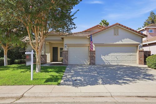 830 Dunbar Court, Lincoln, CA, 95648 | Card Image