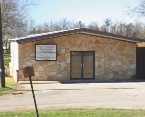 900 N Houston St, Granbury, TX, 76048-1545 | Card Image