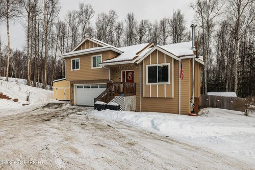 5589 S Hanson Loop, Wasilla, AK, 99623-9848 | Card Image