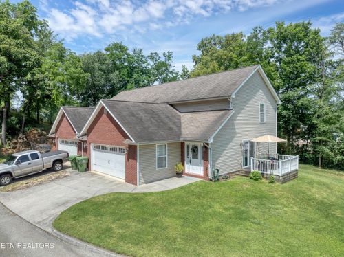 213 Tekoa Way, Maryville, TN, 37804-3473 | Card Image
