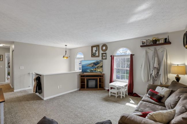 5846 Canal Bridge Dr, House other with 4 bedrooms, 2 bathrooms and null parking in Canal Winchester OH | Image 8
