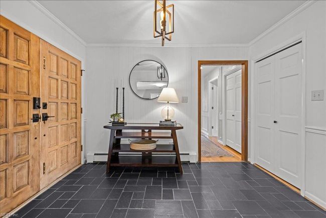 Foyer | Image 8