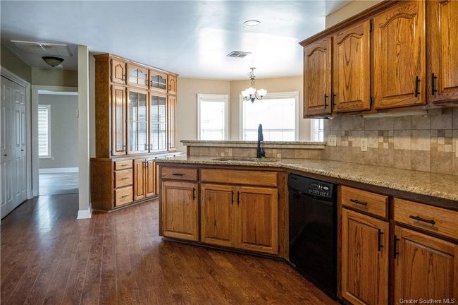 1417 Waverly St, House other with 5 bedrooms, 3 bathrooms and 2 parking in Lake Charles LA | Image 4