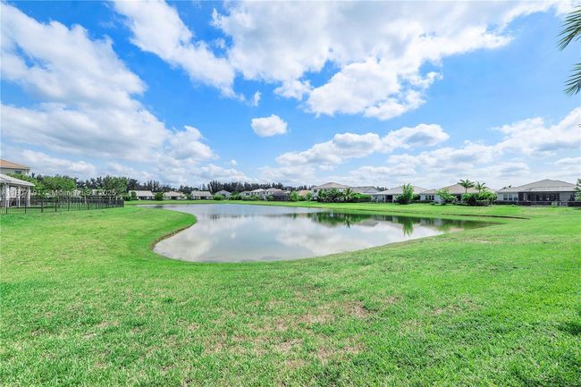15917 - 15917 Rain Lilly Way, House other with 3 bedrooms, 2 bathrooms and null parking in Westlake FL | Image 26