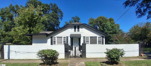 506 Pinckney St, Greenville, SC, 29601-1122 | Card Image