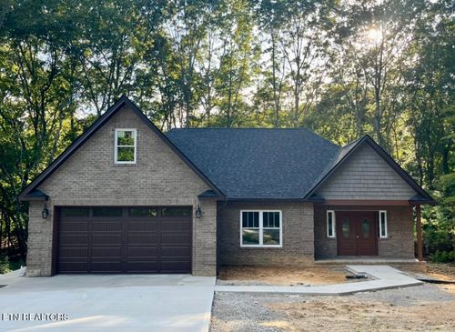 414 Beachwood Dr, Crossville, TN, 38558-7448 | Card Image