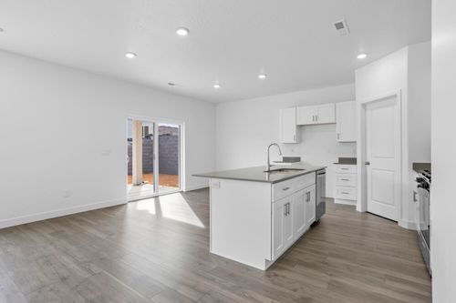 4202-3339 E Defiance House Dr, Washington, UT, 84780-8658 | Card Image